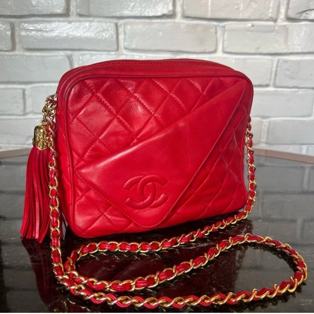 🛑SOLD🛑 Chanel Red Quilted Crossbody Bag with Gold Chain